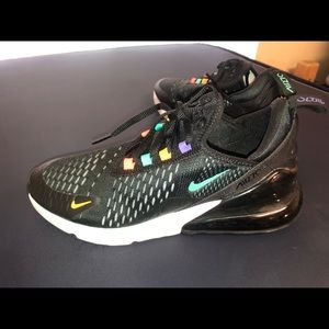 NIKE Airmax 270